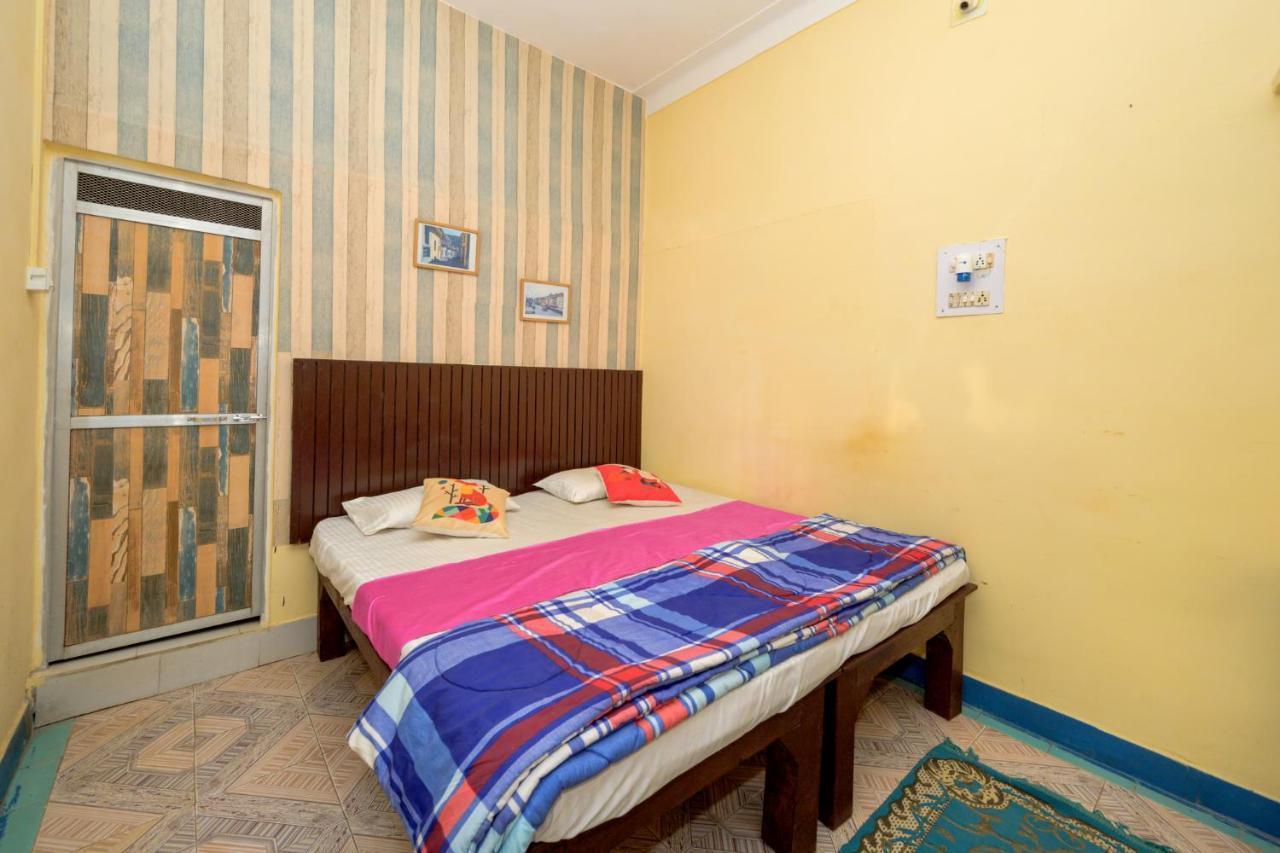 Mini Homestay Кхаджурахо Экстерьер фото