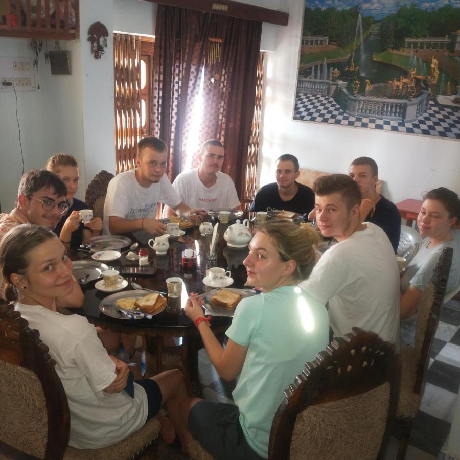 Mini Homestay Кхаджурахо Экстерьер фото